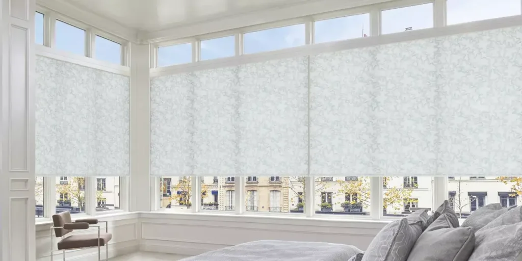 A beautifully designed tier-on-tier shutters showcasing versatility for light and privacy.